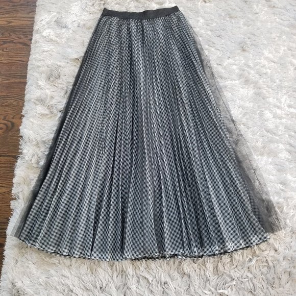 Gracia Dresses & Skirts - Black&White Gingham Pleated Overlay Mesh MaxiSkirt